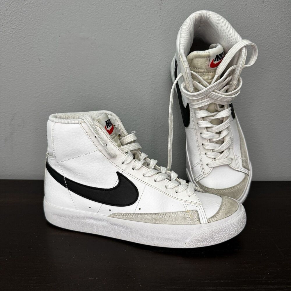Nike Blazer Mid ’77 High Top Sneakers White Black Youth 4Y / Women's 5.5